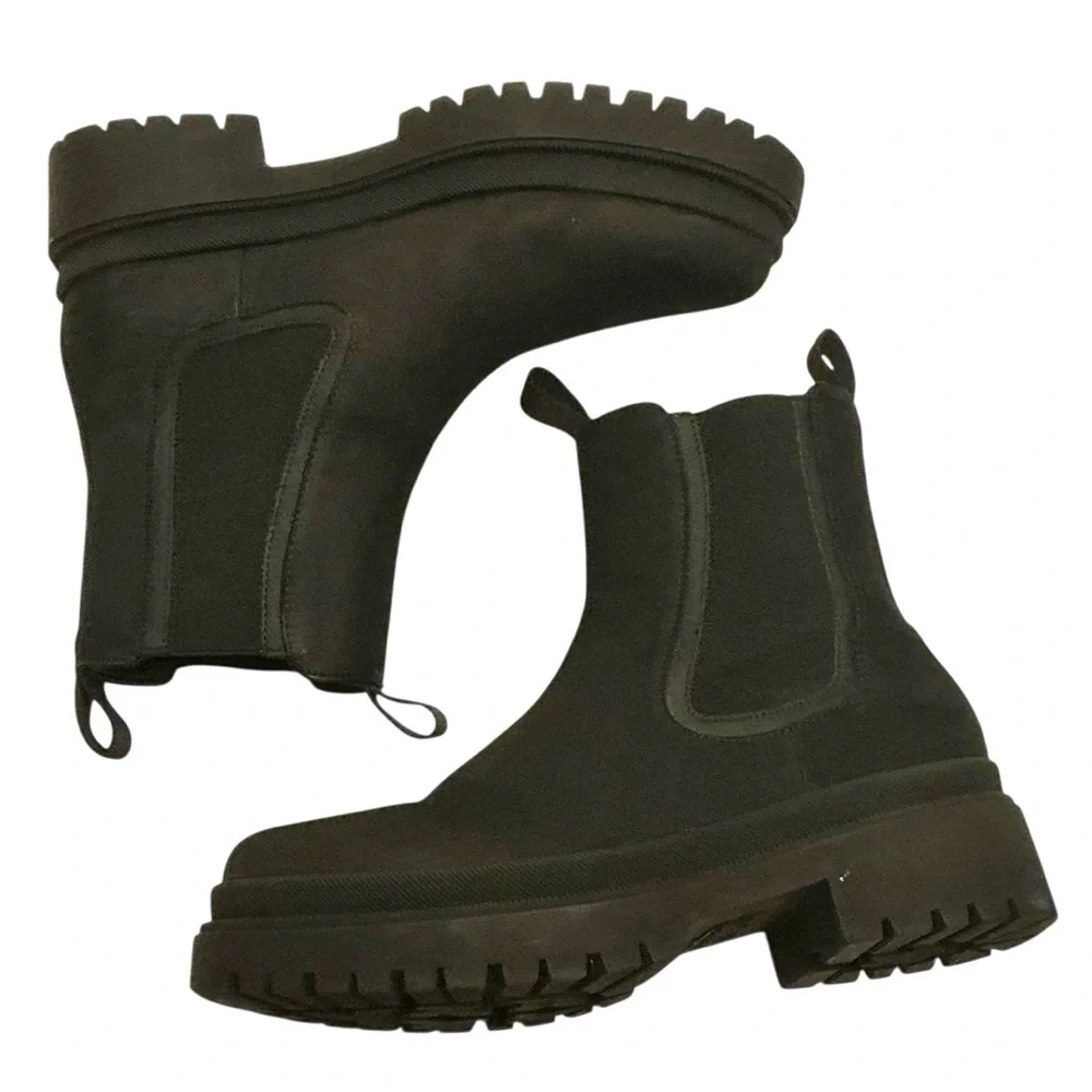 Thursday Boot Company Legend Black Matte Leather Chelsea Ankle Boot  Size 8.5